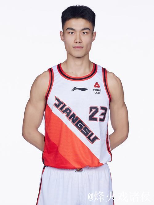 CBA夏联-刘颜诚23+7广州大胜江苏 闫实16分 CBA夏联-刘颜诚23+7广州大胜江苏 闫实16分